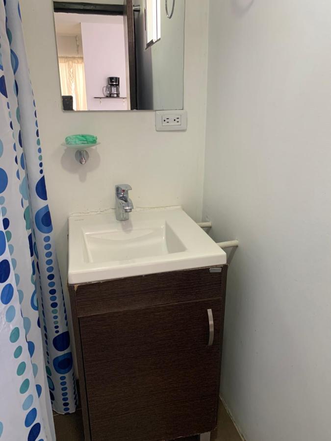 Apartamento Cerca Del Cc Titan Plaza Bogota Buitenkant foto